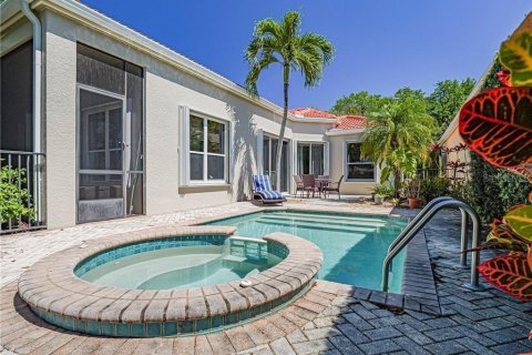 House in Vero Beach, Florida 3 bedrooms, 186.08 sq.m. № 1905181 - photo 3