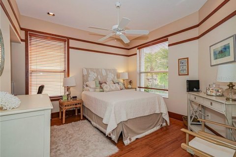 House in Vero Beach, Florida 3 bedrooms, 186.08 sq.m. № 1905181 - photo 23