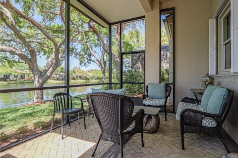 House in Vero Beach, Florida 3 bedrooms, 186.08 sq.m. № 1905181 - photo 5