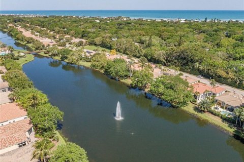 House in Vero Beach, Florida 3 bedrooms, 186.08 sq.m. № 1905181 - photo 7