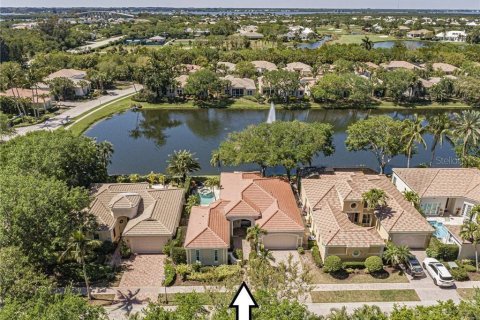 House in Vero Beach, Florida 3 bedrooms, 186.08 sq.m. № 1905181 - photo 6