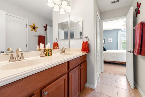 Villa ou maison à vendre à Tampa, Floride: 4 chambres, 264.03 m2 № 1651762 - photo 28