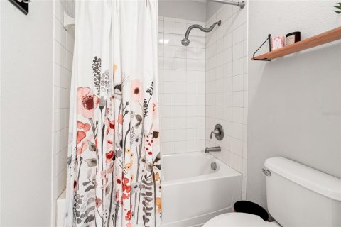 Villa ou maison à vendre à Tampa, Floride: 4 chambres, 264.03 m2 № 1651762 - photo 29