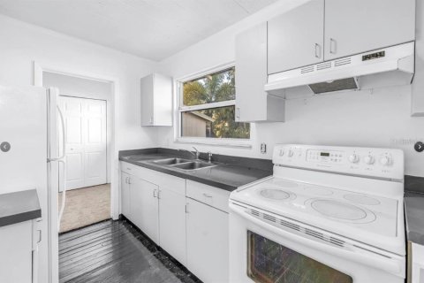 Appartement à louer à Saint Petersburg, Floride: 3 chambres, 89.19 m2 № 2431065 - photo 3