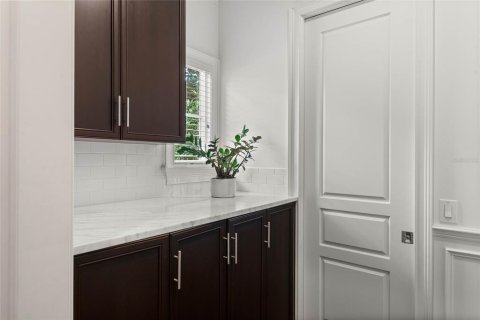 Casa en venta en Winter Park, Florida, 3 dormitorios, 180.42 m2 № 1914646 - foto 4