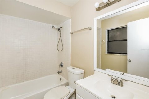 Casa en alquiler en Deltona, Florida, 3 dormitorios, 125.7 m2 № 1843780 - foto 15