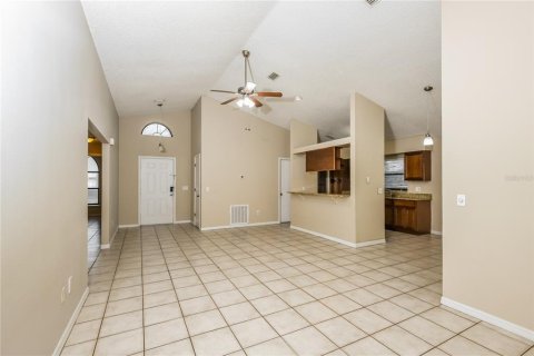 Casa en alquiler en Deltona, Florida, 3 dormitorios, 125.7 m2 № 1843780 - foto 6