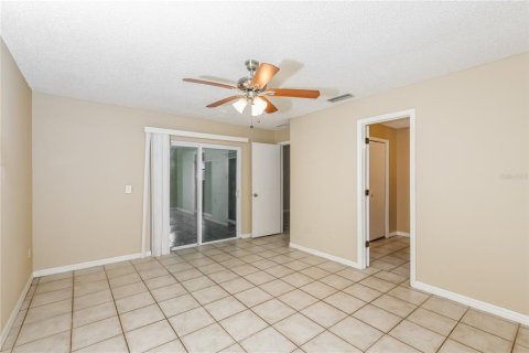 Casa en alquiler en Deltona, Florida, 3 dormitorios, 125.7 m2 № 1843780 - foto 10