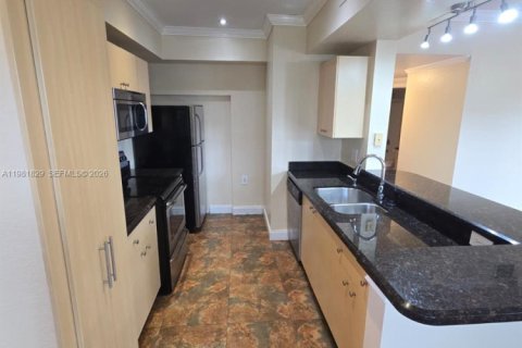 Condo in Miramar, Florida, 2 bedrooms  № 2043029