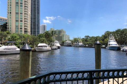 Condominio en venta en Fort Lauderdale, Florida, 2 dormitorios, 114.55 m2 № 1890968 - foto 2