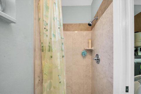 Villa ou maison à vendre à Clearwater, Floride: 2 chambres, 95.78 m2 № 2435213 - photo 24