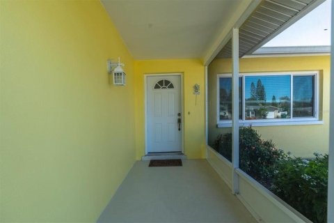 Villa ou maison à vendre à Clearwater, Floride: 2 chambres, 95.78 m2 № 2435213 - photo 6