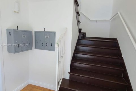 Appartement à louer à Miami Beach, Floride: 2 chambres, 69.68 m2 № 2154908 - photo 9