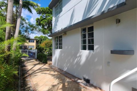 Appartement à louer à Miami Beach, Floride: 2 chambres, 69.68 m2 № 2154908 - photo 7
