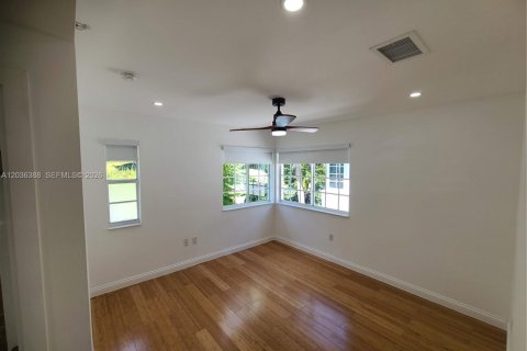 Appartement à louer à Miami Beach, Floride: 2 chambres, 69.68 m2 № 2154908 - photo 27