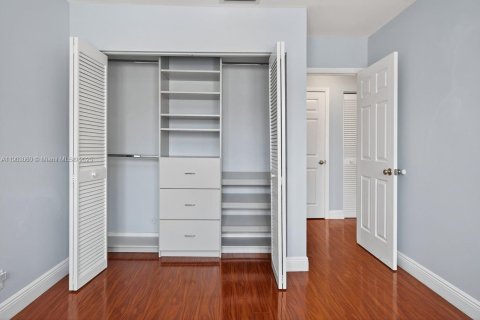 Купить виллу или дом в Купер-Сити, Флорида 3 спальни, 193.61м2, № 1954717 - фото 24