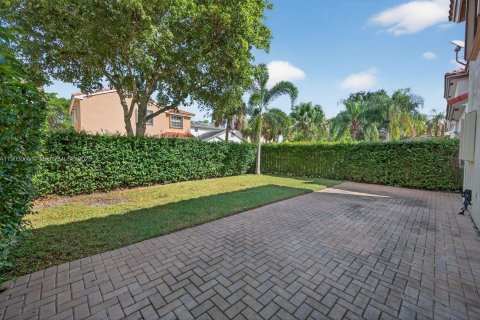 Купить виллу или дом в Купер-Сити, Флорида 3 спальни, 193.61м2, № 1954717 - фото 30