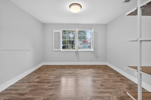 Купить виллу или дом в Купер-Сити, Флорида 3 спальни, 193.61м2, № 1954717 - фото 7