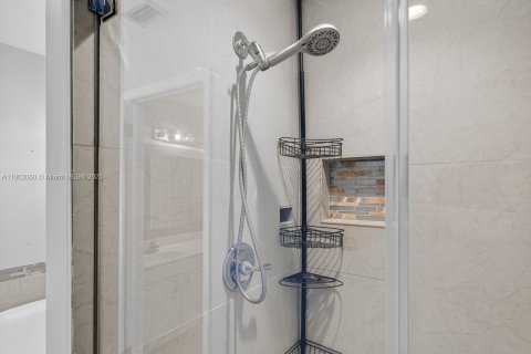 Купить виллу или дом в Купер-Сити, Флорида 3 спальни, 193.61м2, № 1954717 - фото 20