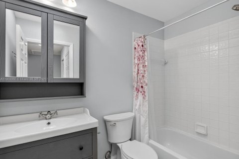 Купить виллу или дом в Купер-Сити, Флорида 3 спальни, 193.61м2, № 1954717 - фото 26