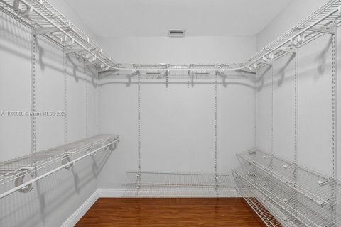 Купить виллу или дом в Купер-Сити, Флорида 3 спальни, 193.61м2, № 1954717 - фото 21