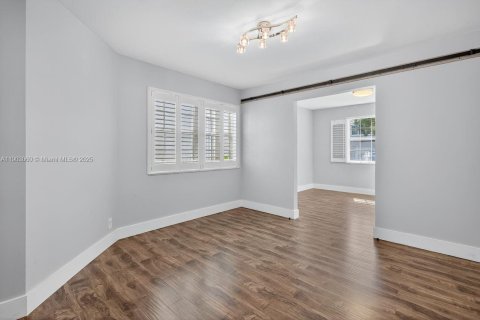 Купить виллу или дом в Купер-Сити, Флорида 3 спальни, 193.61м2, № 1954717 - фото 5