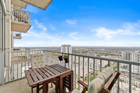 Condo in Tampa, Florida, 1 bedroom  № 1716859 - photo 16