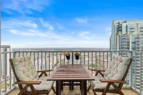 Condo in Tampa, Florida, 1 bedroom  № 1716859 - photo 15