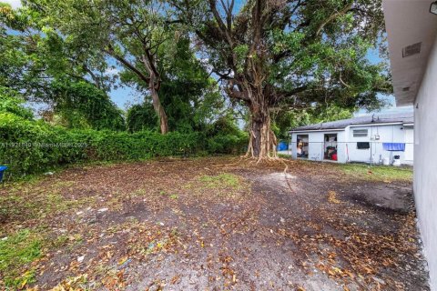 Villa ou maison à vendre à Miami, Floride: 3 chambres, 93.83 m2 № 1975751 - photo 7