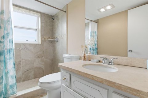Condominio en venta en Pompano Beach, Florida, 3 dormitorios, 129.13 m2 № 2088224 - foto 24