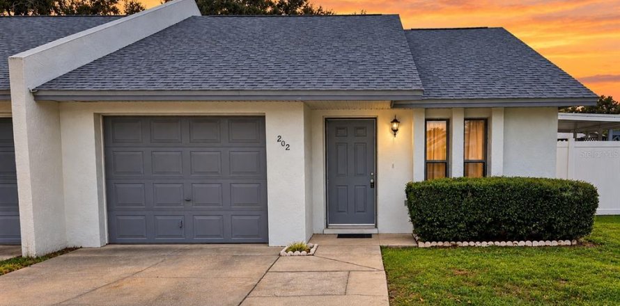 Apartment in Lakeland, Florida 2 bedrooms, 82.31 sq.m. № 2403677