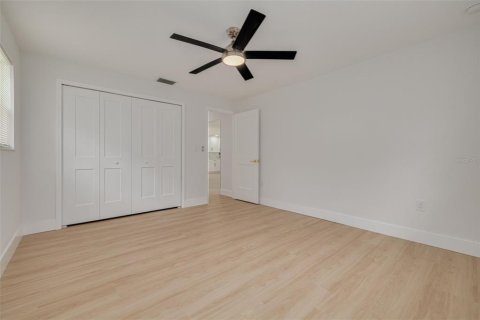 House in Dunedin, Florida 3 bedrooms, 185.8 sq.m. № 1876782 - photo 20