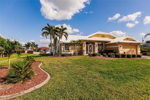 Casa en venta en Punta Gorda, Florida, 3 dormitorios, 194.72 m2 № 1439561 - foto 4