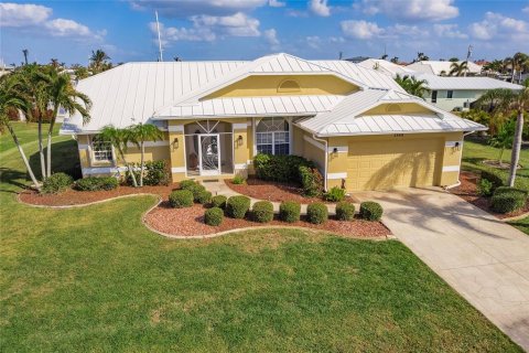 Casa en venta en Punta Gorda, Florida, 3 dormitorios, 194.72 m2 № 1439561 - foto 2
