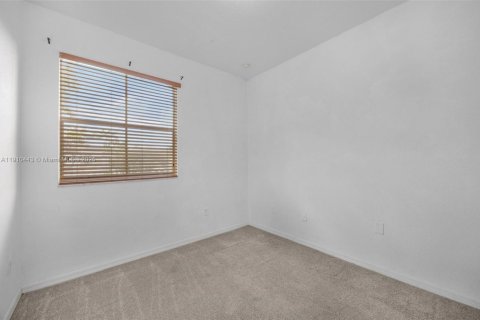 Townhouse in Miramar, Florida 3 bedrooms, 139.82 sq.m. № 1966599 - photo 29