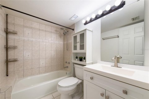 Copropriété à vendre à Tarpon Springs, Floride: 3 chambres, 129.6 m2 № 1807003 - photo 23