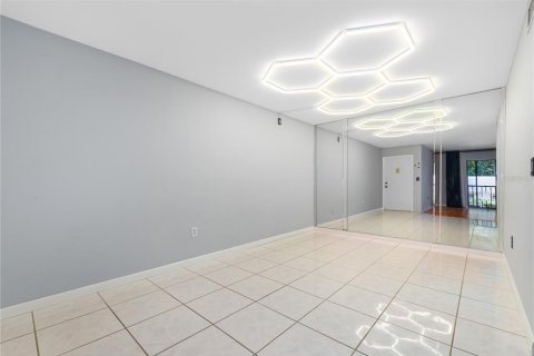 Copropriété à vendre à Tarpon Springs, Floride: 3 chambres, 129.6 m2 № 1807003 - photo 18