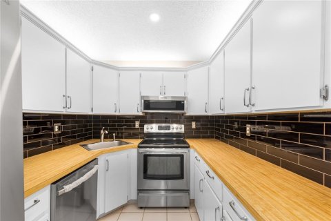 Copropriété à vendre à Tarpon Springs, Floride: 3 chambres, 129.6 m2 № 1807003 - photo 9