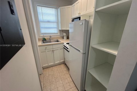 Appartement à louer à Fort Lauderdale, Floride: 32.52 m2 № 2084288 - photo 5