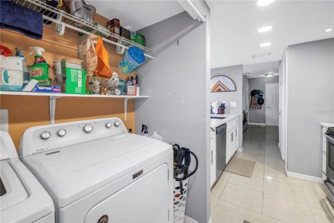 Adosado en venta en Tampa, Florida, 2 dormitorios, 98.1 m2 № 1585833 - foto 27