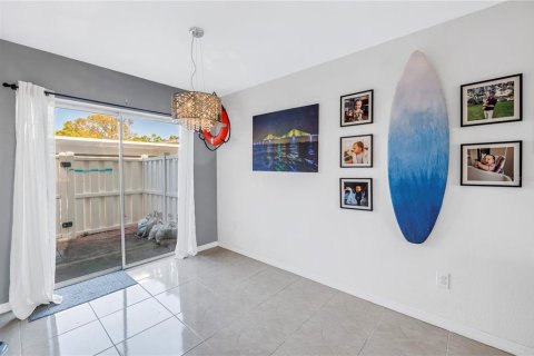 Adosado en venta en Tampa, Florida, 2 dormitorios, 98.1 m2 № 1585833 - foto 14