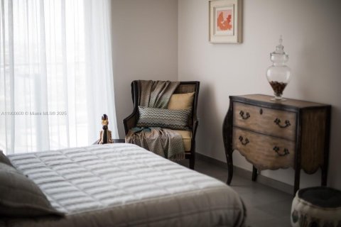Condo in Miami, Florida, 1 bedroom  № 1953809 - photo 28
