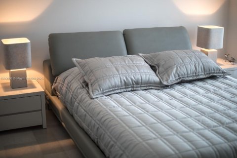 Condo in Miami, Florida, 1 bedroom  № 1953809 - photo 24
