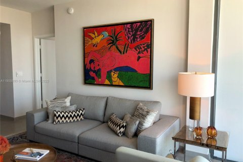 Condo in Miami, Florida, 1 bedroom  № 1953809 - photo 10