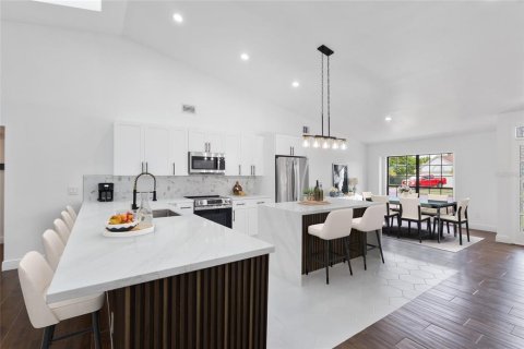 Casa en venta en Orlando, Florida, 4 dormitorios, 222.59 m2 № 1822881 - foto 11