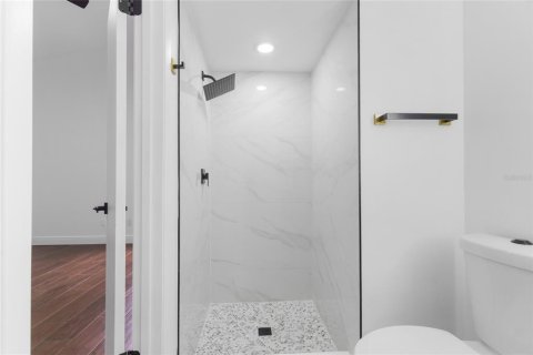 Casa en venta en Orlando, Florida, 4 dormitorios, 222.59 m2 № 1822881 - foto 16