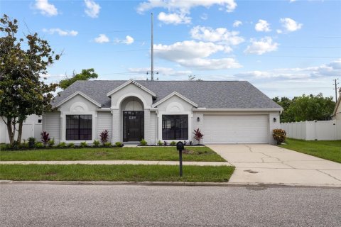 Casa en venta en Orlando, Florida, 4 dormitorios, 222.59 m2 № 1822881 - foto 1