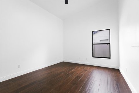 Casa en venta en Orlando, Florida, 4 dormitorios, 222.59 m2 № 1822881 - foto 17