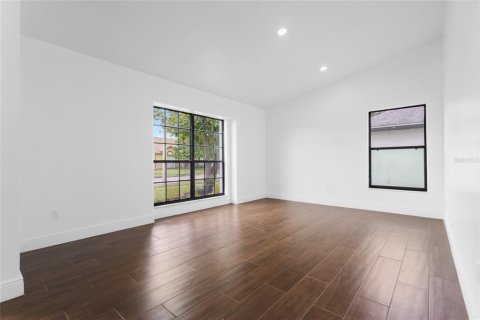 Casa en venta en Orlando, Florida, 4 dormitorios, 222.59 m2 № 1822881 - foto 7