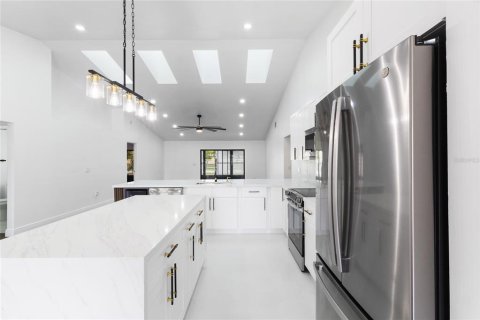 Casa en venta en Orlando, Florida, 4 dormitorios, 222.59 m2 № 1822881 - foto 10